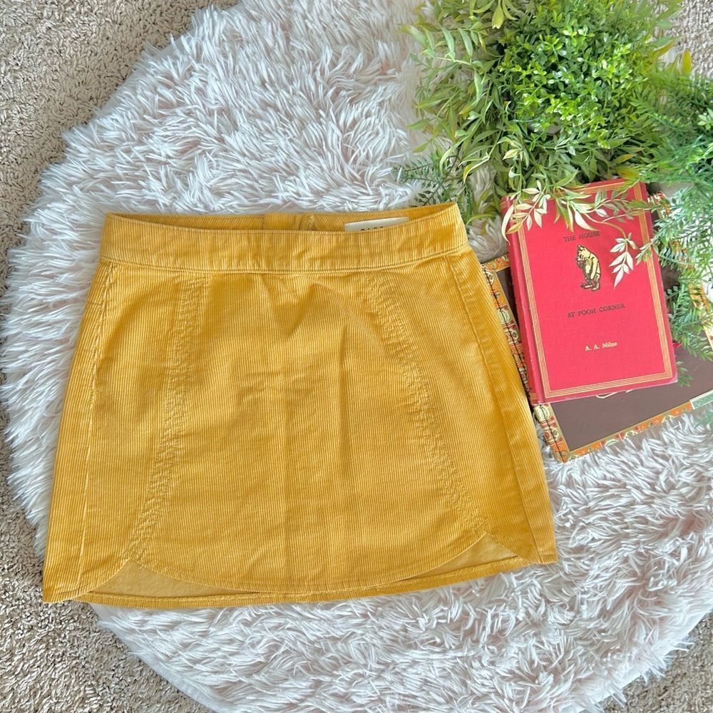 PACSUN Retro Mustard Yellow Corduroy Tulip Scalloped Hem Mini Skirt Sz 23 Fall‎